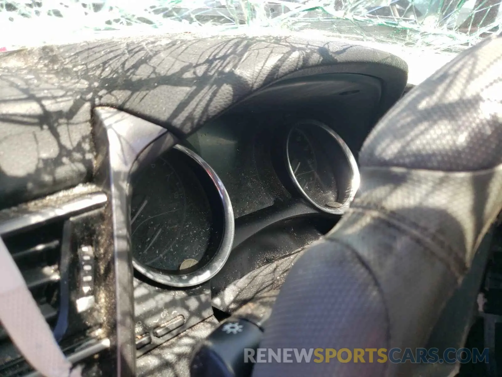 8 Photograph of a damaged car 4T1B11HKXKU162632 TOYOTA CAMRY 2019