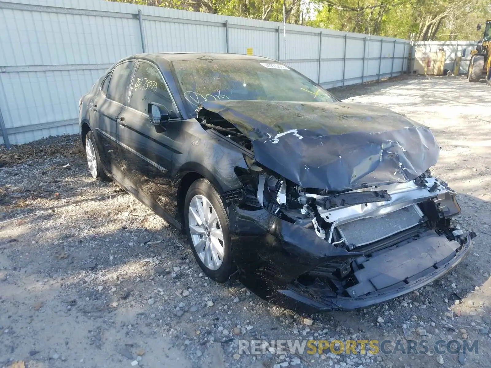 1 Photograph of a damaged car 4T1B11HKXKU177888 TOYOTA CAMRY 2019