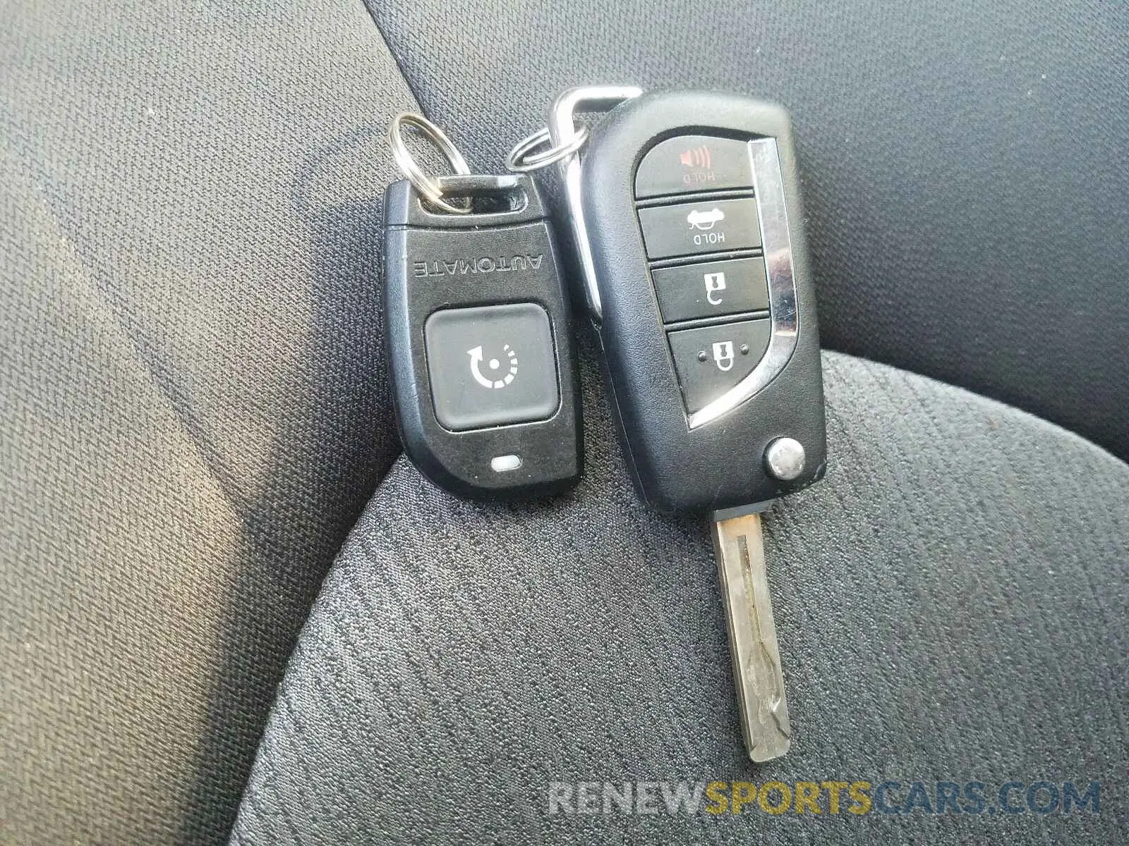 9 Photograph of a damaged car 4T1B11HKXKU177888 TOYOTA CAMRY 2019