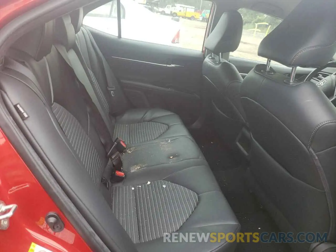 6 Photograph of a damaged car 4T1B11HKXKU181911 TOYOTA CAMRY 2019