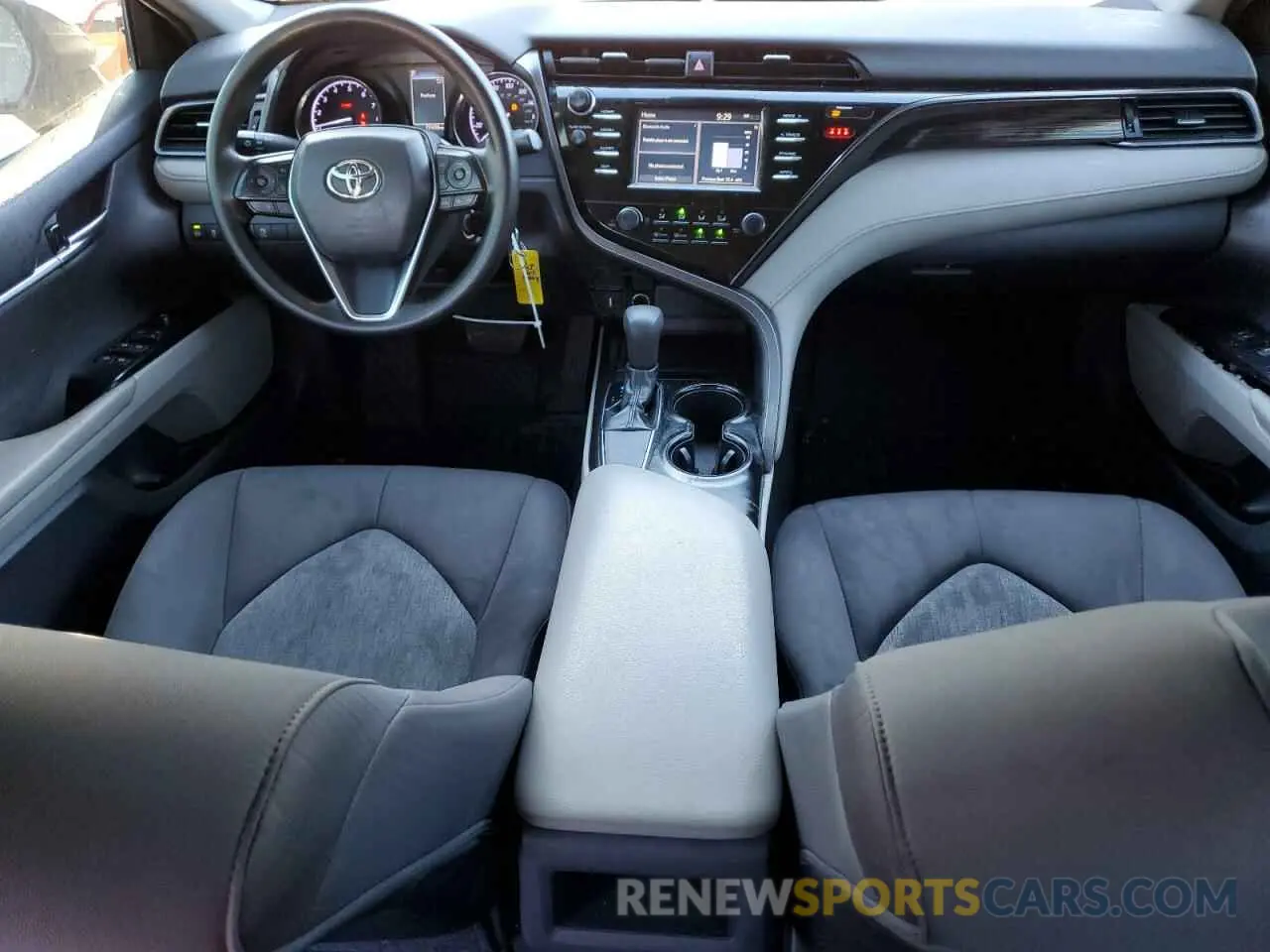 8 Фотография поврежденного автомобиля 4T1B11HKXKU189071 TOYOTA CAMRY 2019