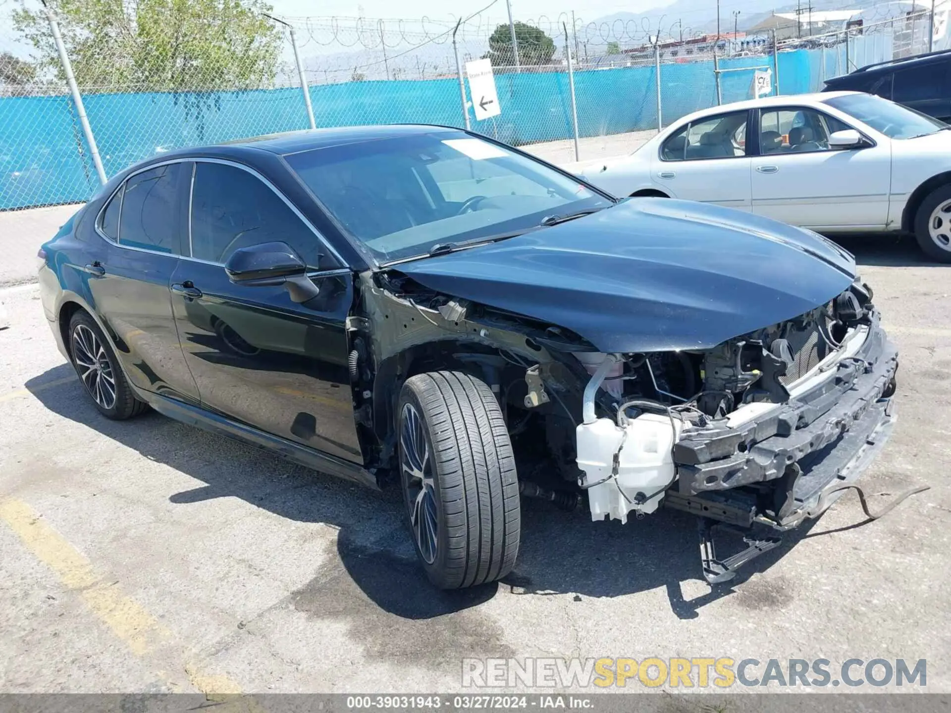 1 Фотография поврежденного автомобиля 4T1B11HKXKU190897 TOYOTA CAMRY 2019