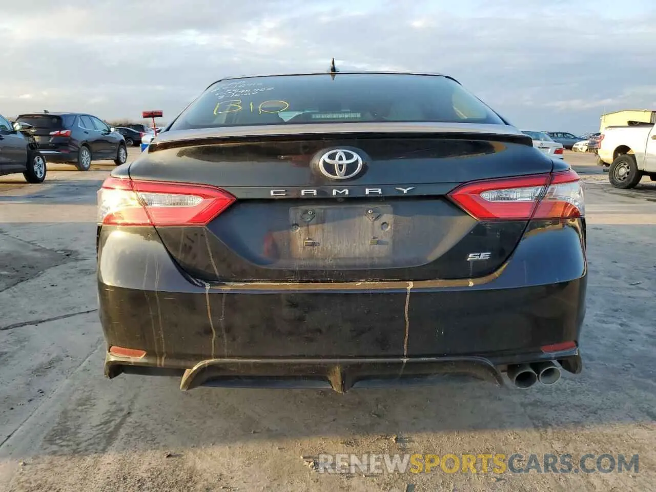 6 Photograph of a damaged car 4T1B11HKXKU198725 TOYOTA CAMRY 2019