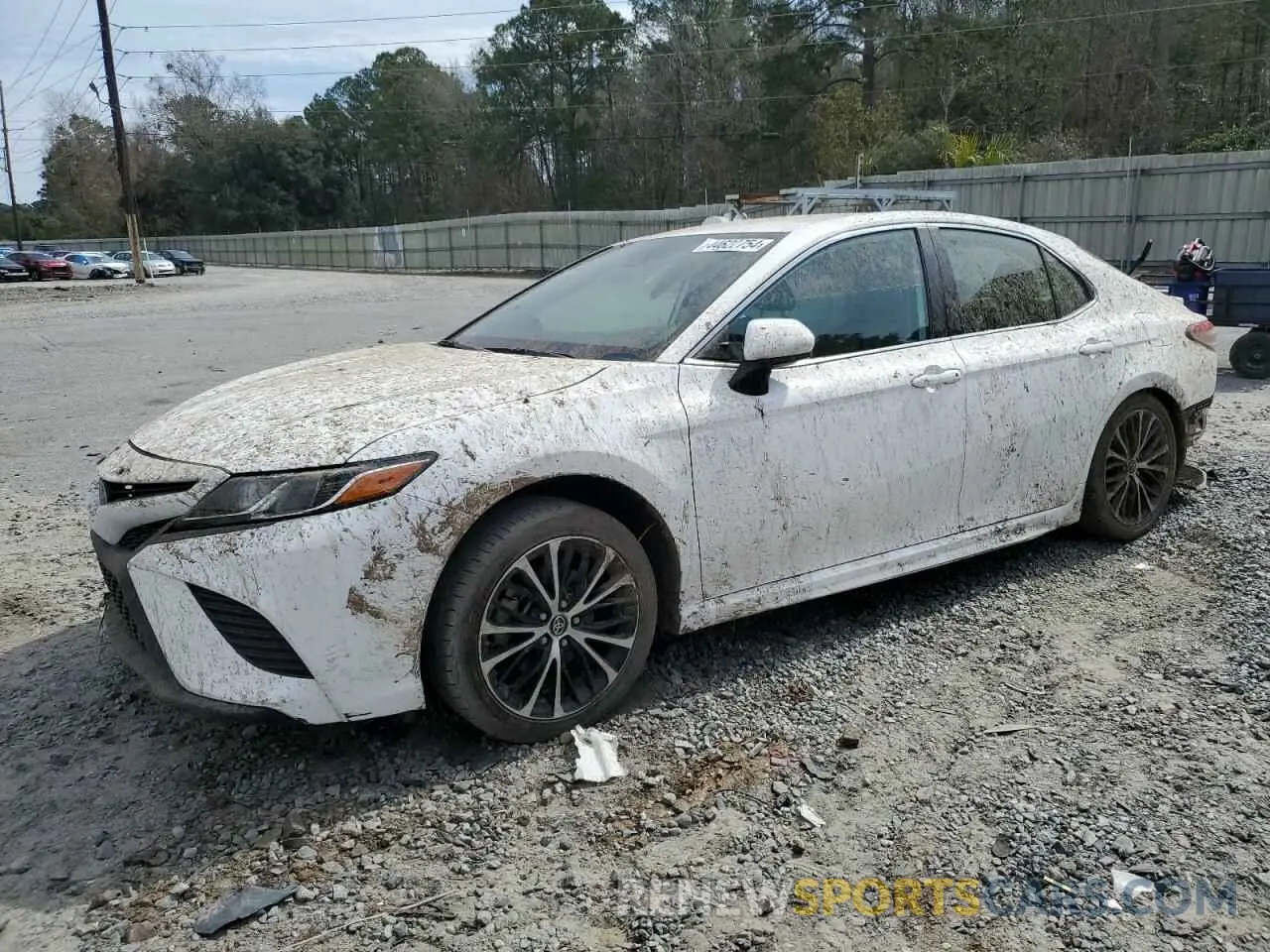 1 Photograph of a damaged car 4T1B11HKXKU199731 TOYOTA CAMRY 2019
