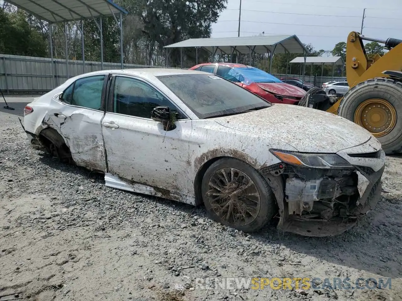 4 Photograph of a damaged car 4T1B11HKXKU199731 TOYOTA CAMRY 2019