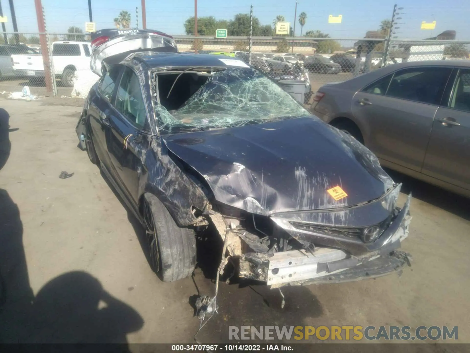 1 Photograph of a damaged car 4T1B11HKXKU200604 TOYOTA CAMRY 2019