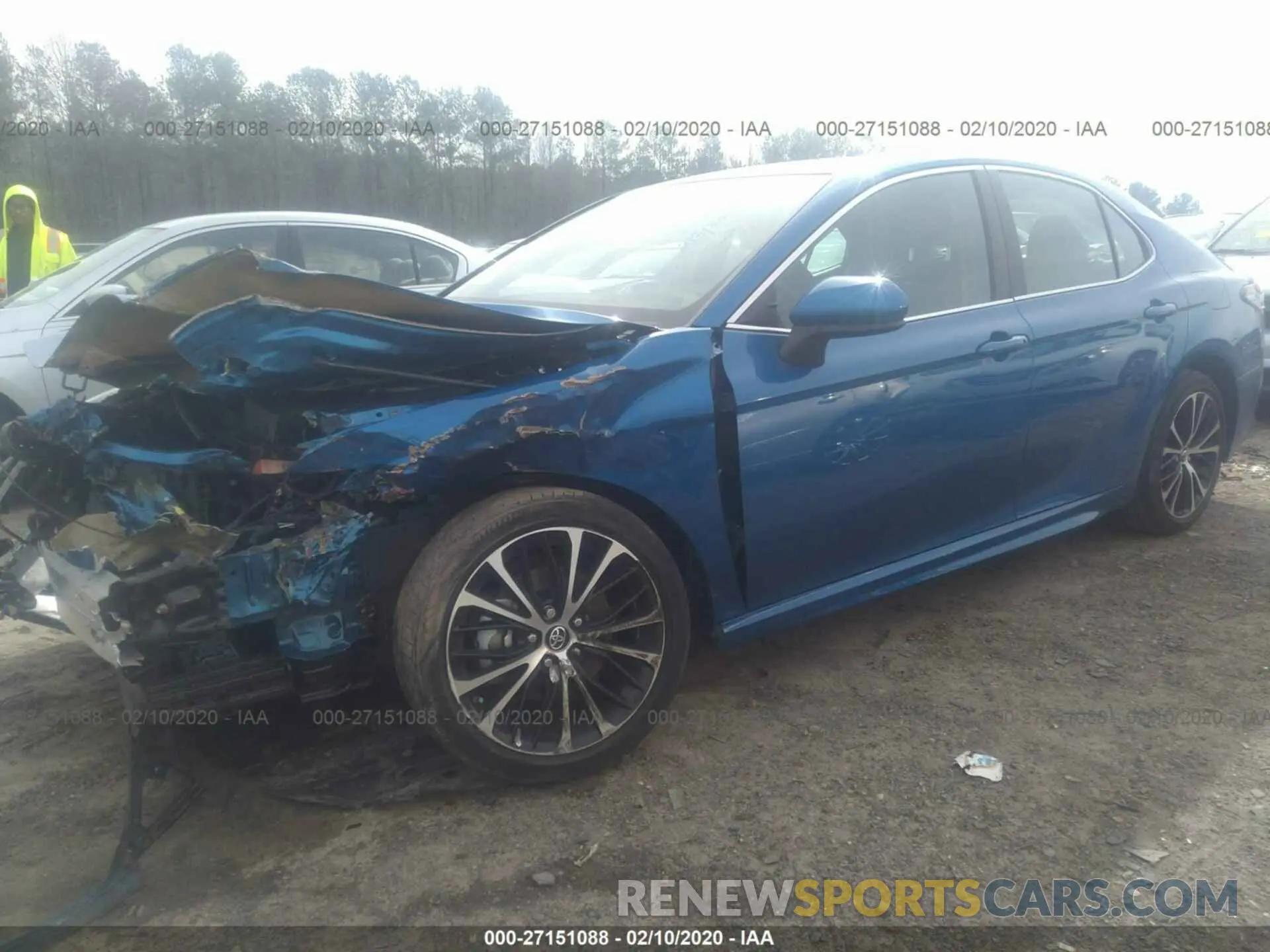 2 Photograph of a damaged car 4T1B11HKXKU210663 TOYOTA CAMRY 2019