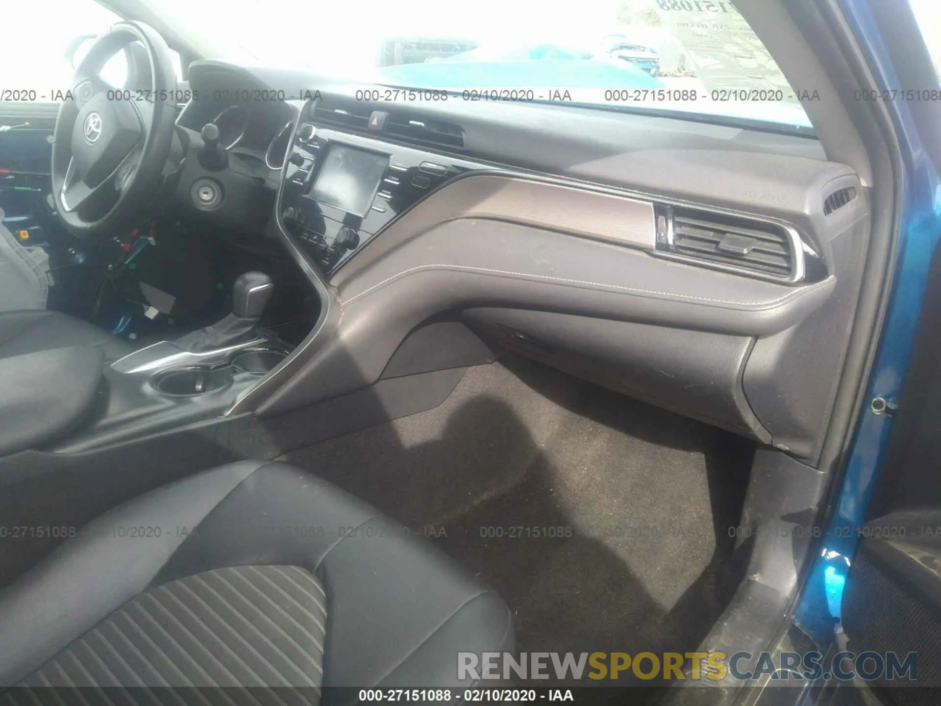 5 Photograph of a damaged car 4T1B11HKXKU210663 TOYOTA CAMRY 2019