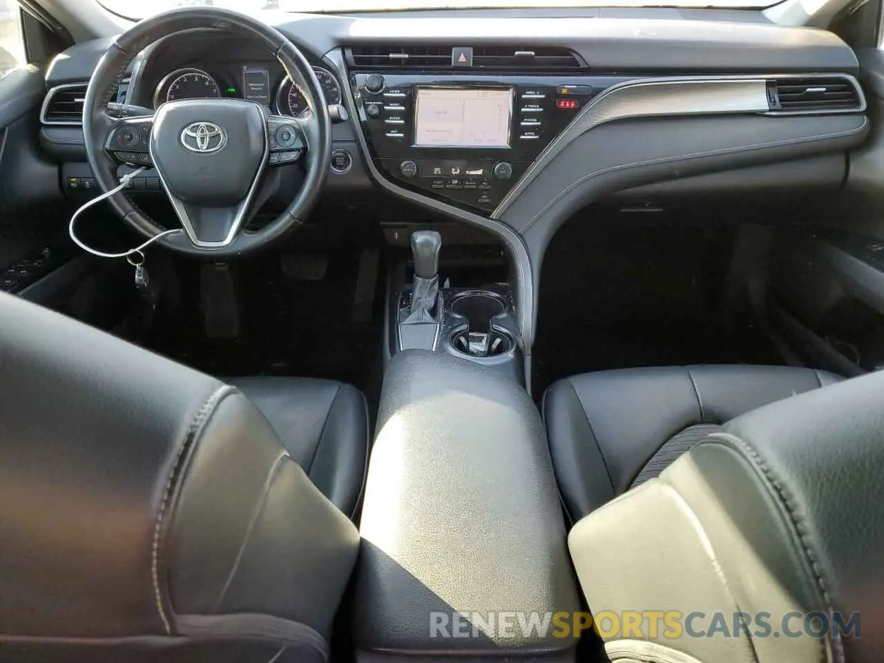 8 Photograph of a damaged car 4T1B11HKXKU212042 TOYOTA CAMRY 2019
