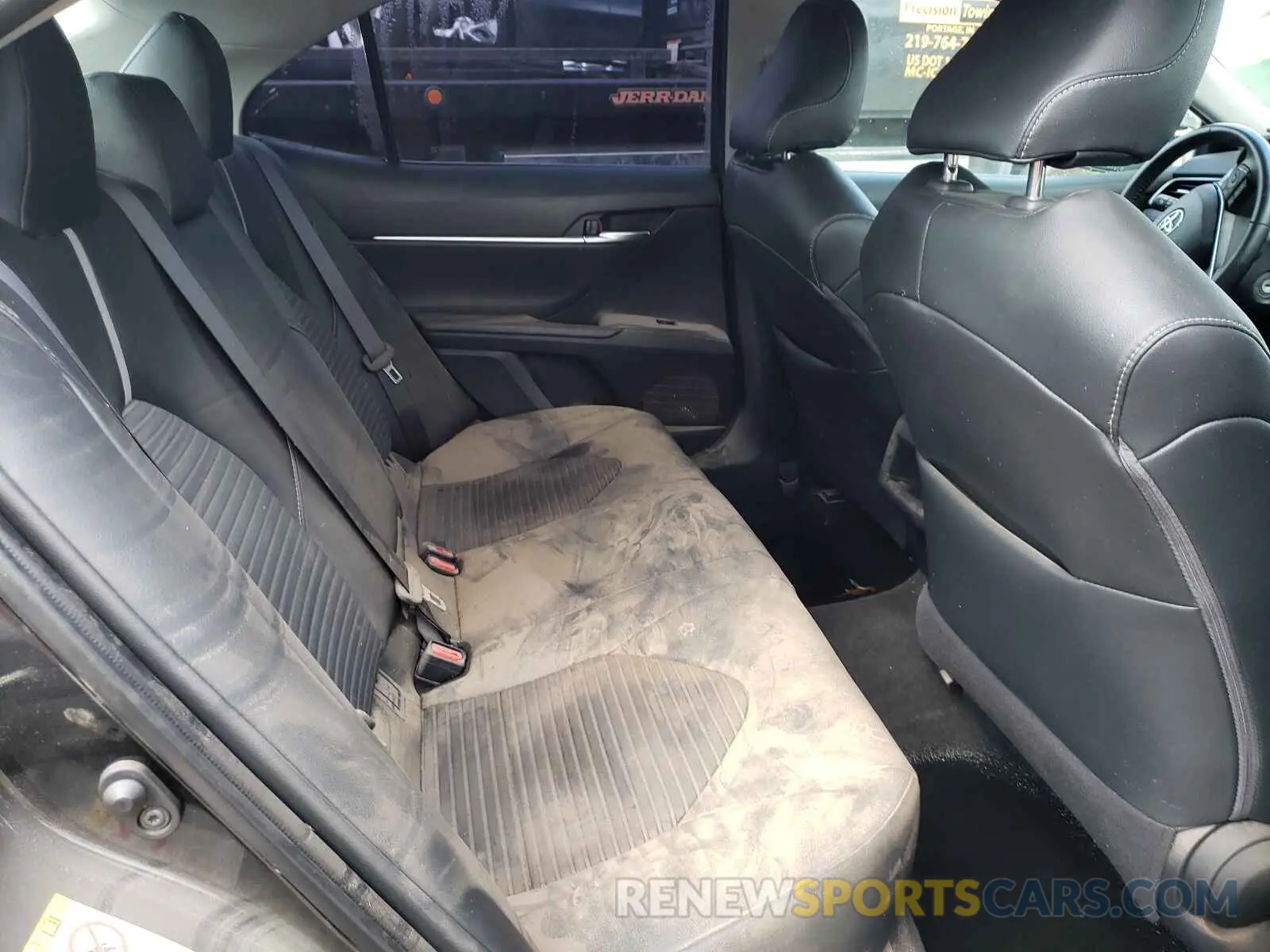 6 Photograph of a damaged car 4T1B11HKXKU230900 TOYOTA CAMRY 2019