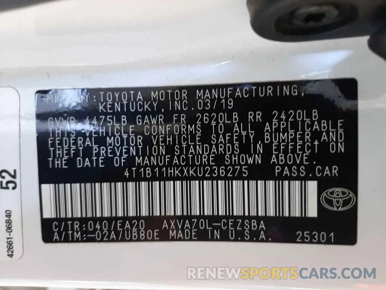 10 Photograph of a damaged car 4T1B11HKXKU236275 TOYOTA CAMRY 2019