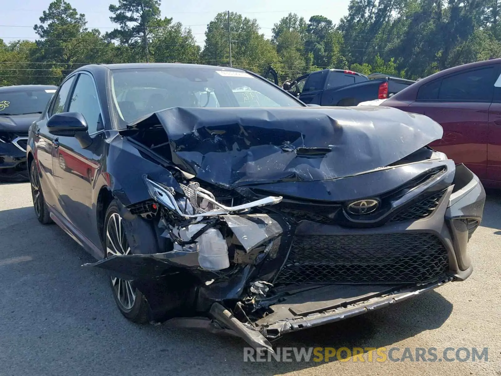 1 Photograph of a damaged car 4T1B11HKXKU244117 TOYOTA CAMRY 2019