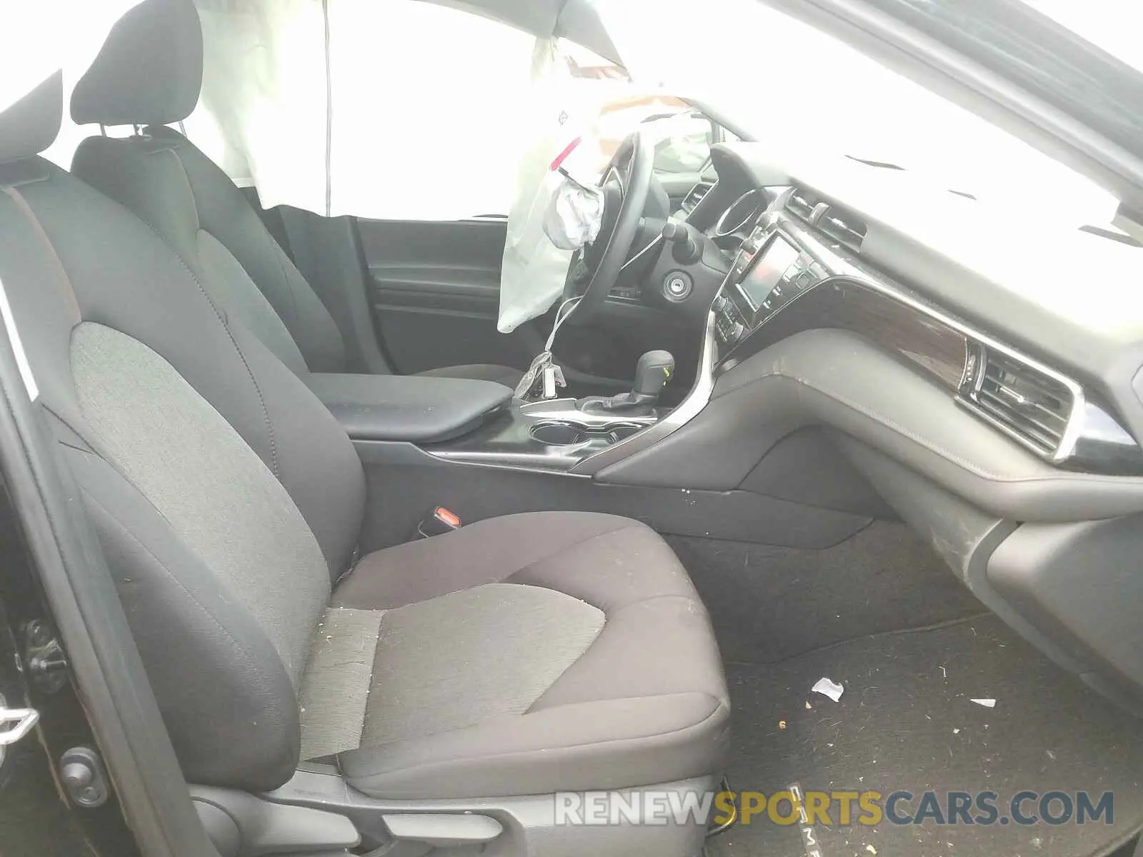5 Photograph of a damaged car 4T1B11HKXKU255344 TOYOTA CAMRY 2019