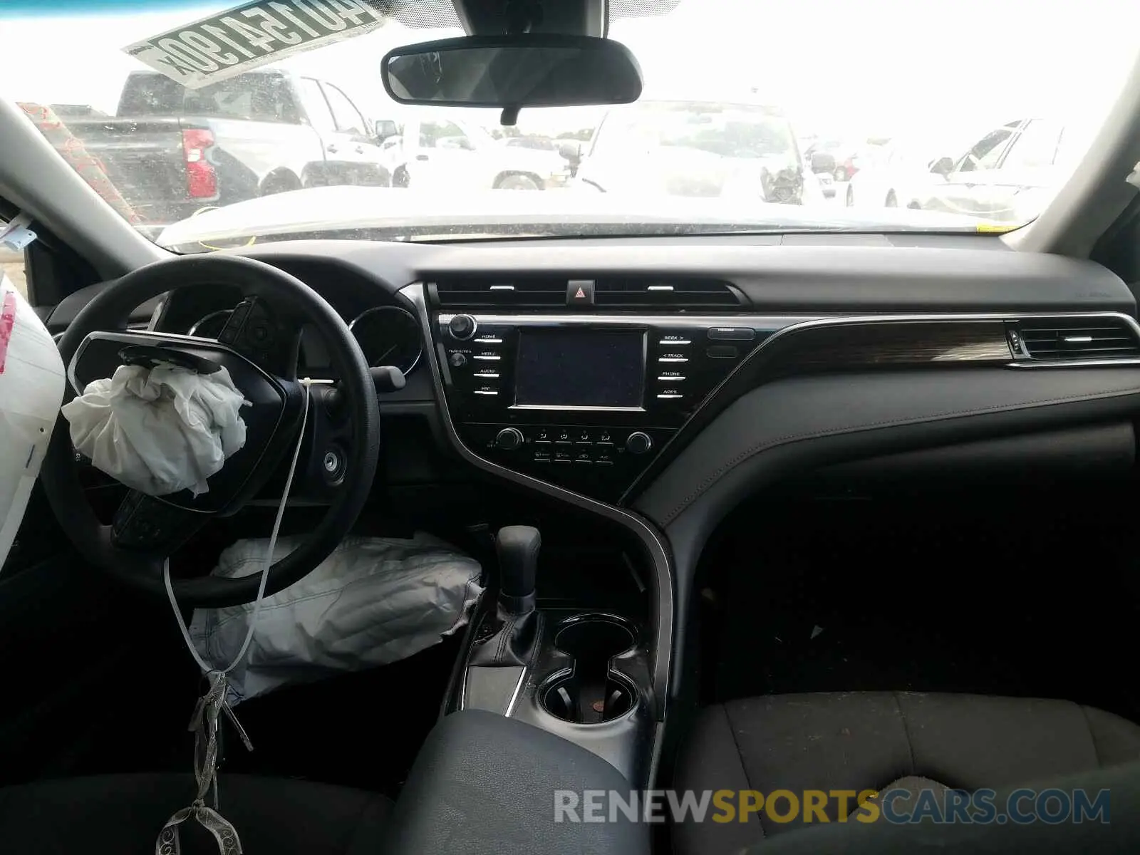 9 Photograph of a damaged car 4T1B11HKXKU255344 TOYOTA CAMRY 2019