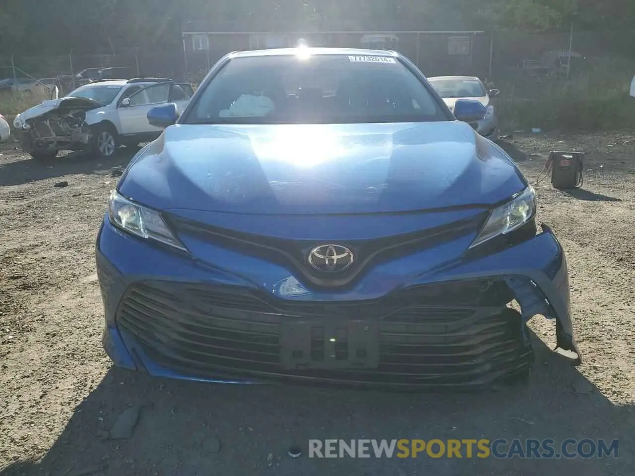 5 Photograph of a damaged car 4T1B11HKXKU256090 TOYOTA CAMRY 2019