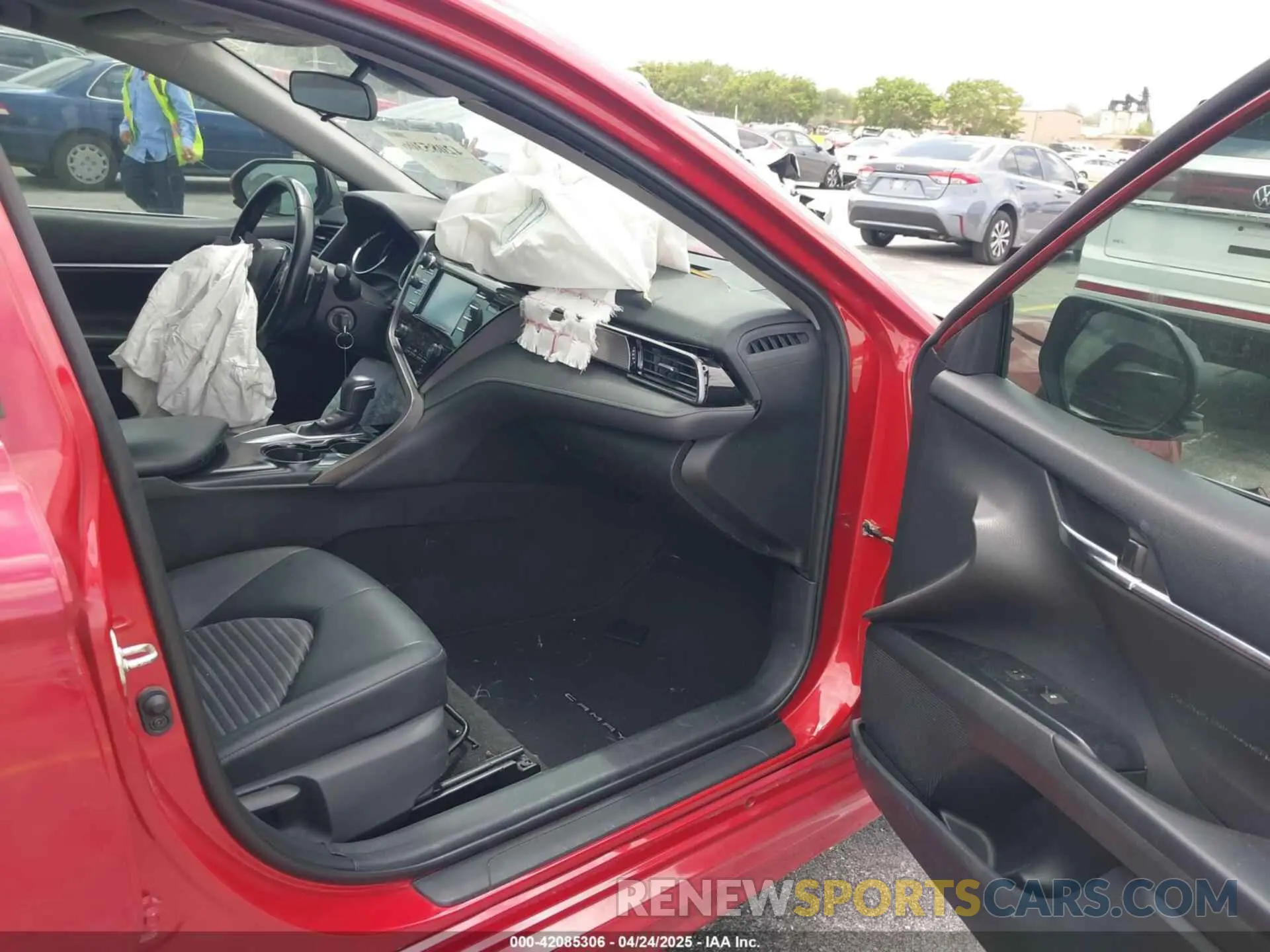 5 Photograph of a damaged car 4T1B11HKXKU259202 TOYOTA CAMRY 2019