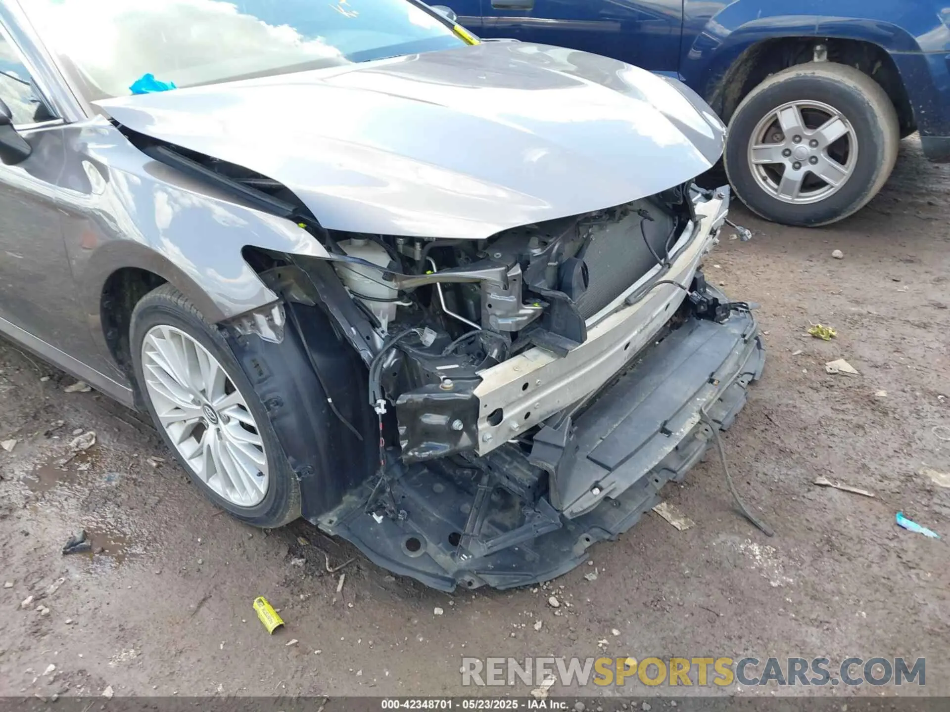 6 Фотография поврежденного автомобиля 4T1B11HKXKU261063 TOYOTA CAMRY 2019