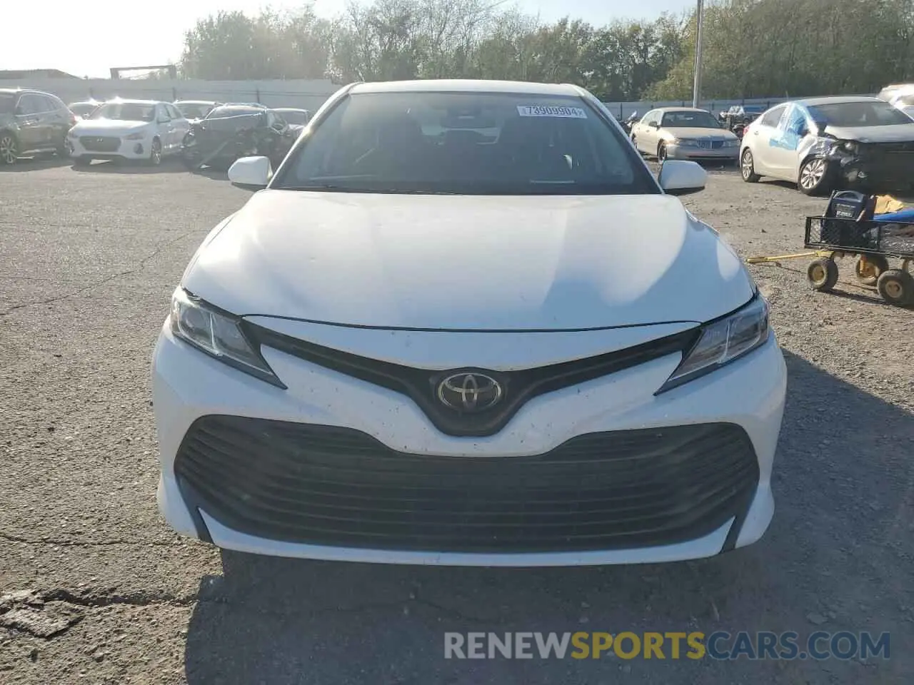 5 Photograph of a damaged car 4T1B11HKXKU261645 TOYOTA CAMRY 2019