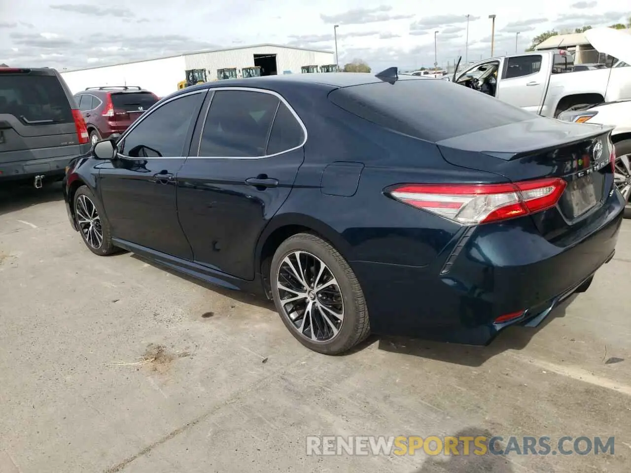 2 Photograph of a damaged car 4T1B11HKXKU263184 TOYOTA CAMRY 2019