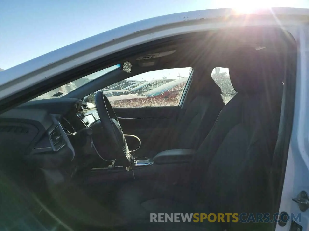 7 Photograph of a damaged car 4T1B11HKXKU267249 TOYOTA CAMRY 2019