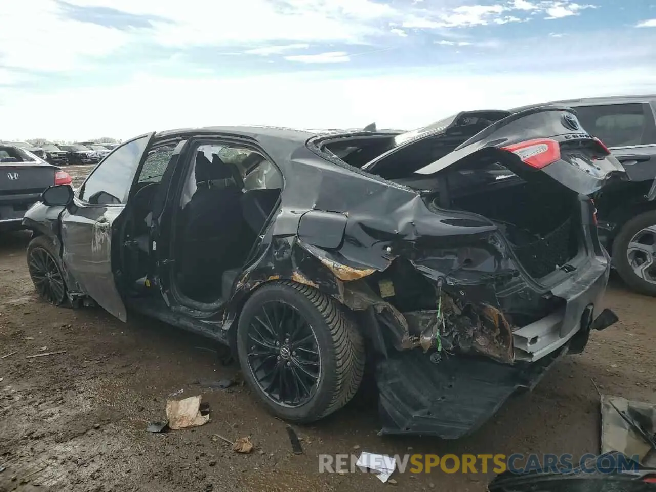 2 Photograph of a damaged car 4T1B11HKXKU269924 TOYOTA CAMRY 2019
