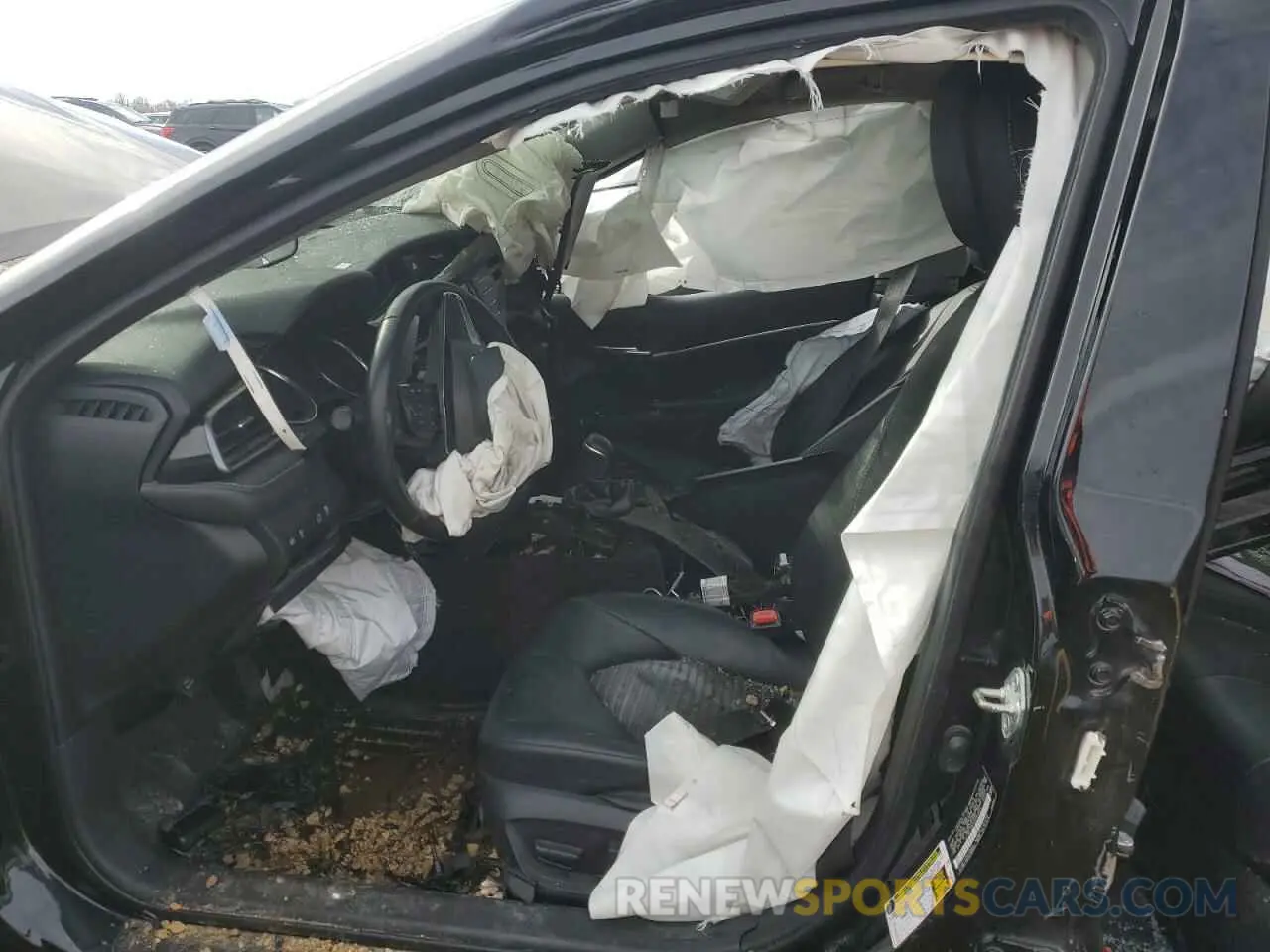 7 Photograph of a damaged car 4T1B11HKXKU269924 TOYOTA CAMRY 2019
