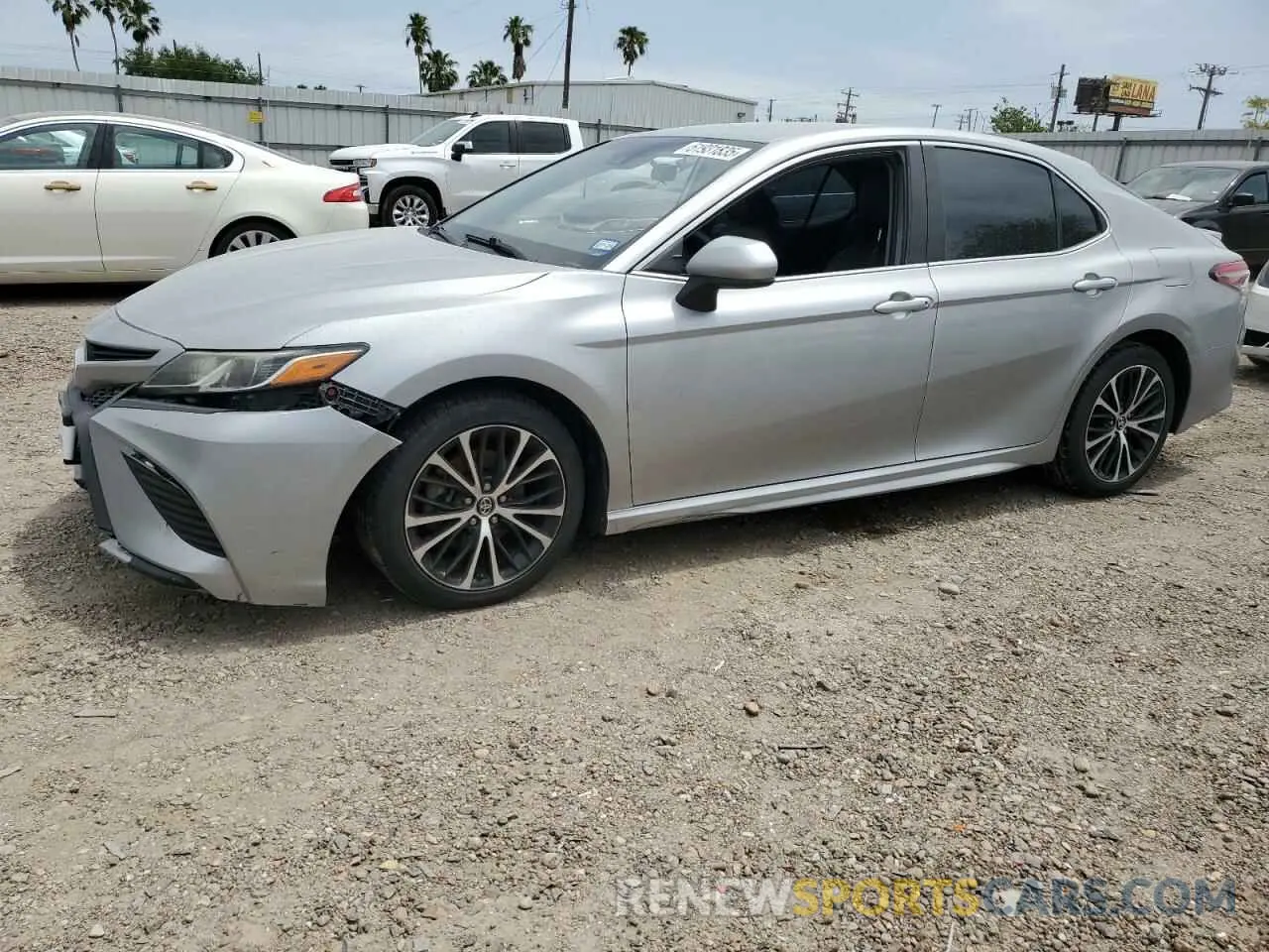 1 Фотография поврежденного автомобиля 4T1B11HKXKU279482 TOYOTA CAMRY 2019
