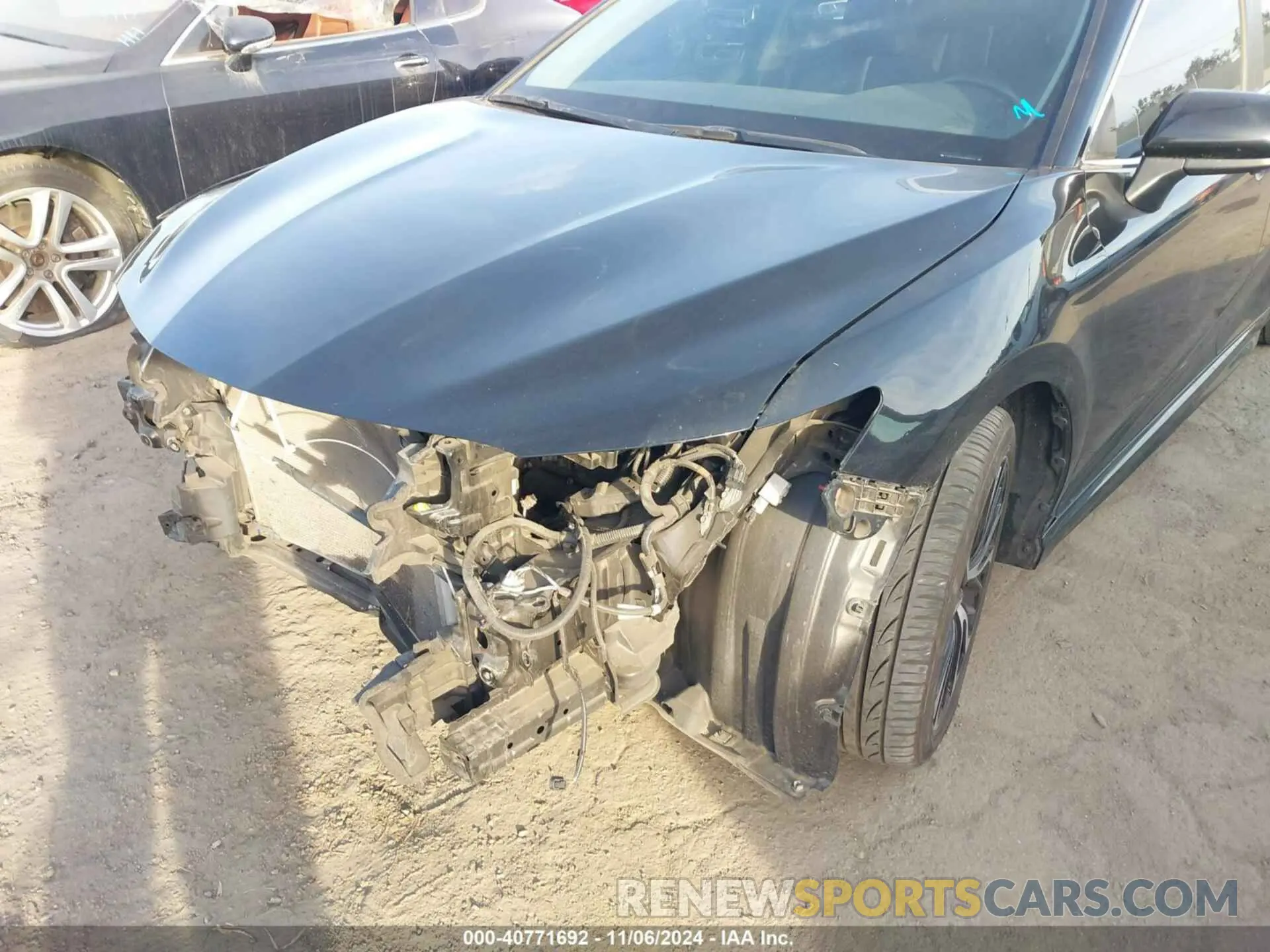 6 Photograph of a damaged car 4T1B11HKXKU282821 TOYOTA CAMRY 2019