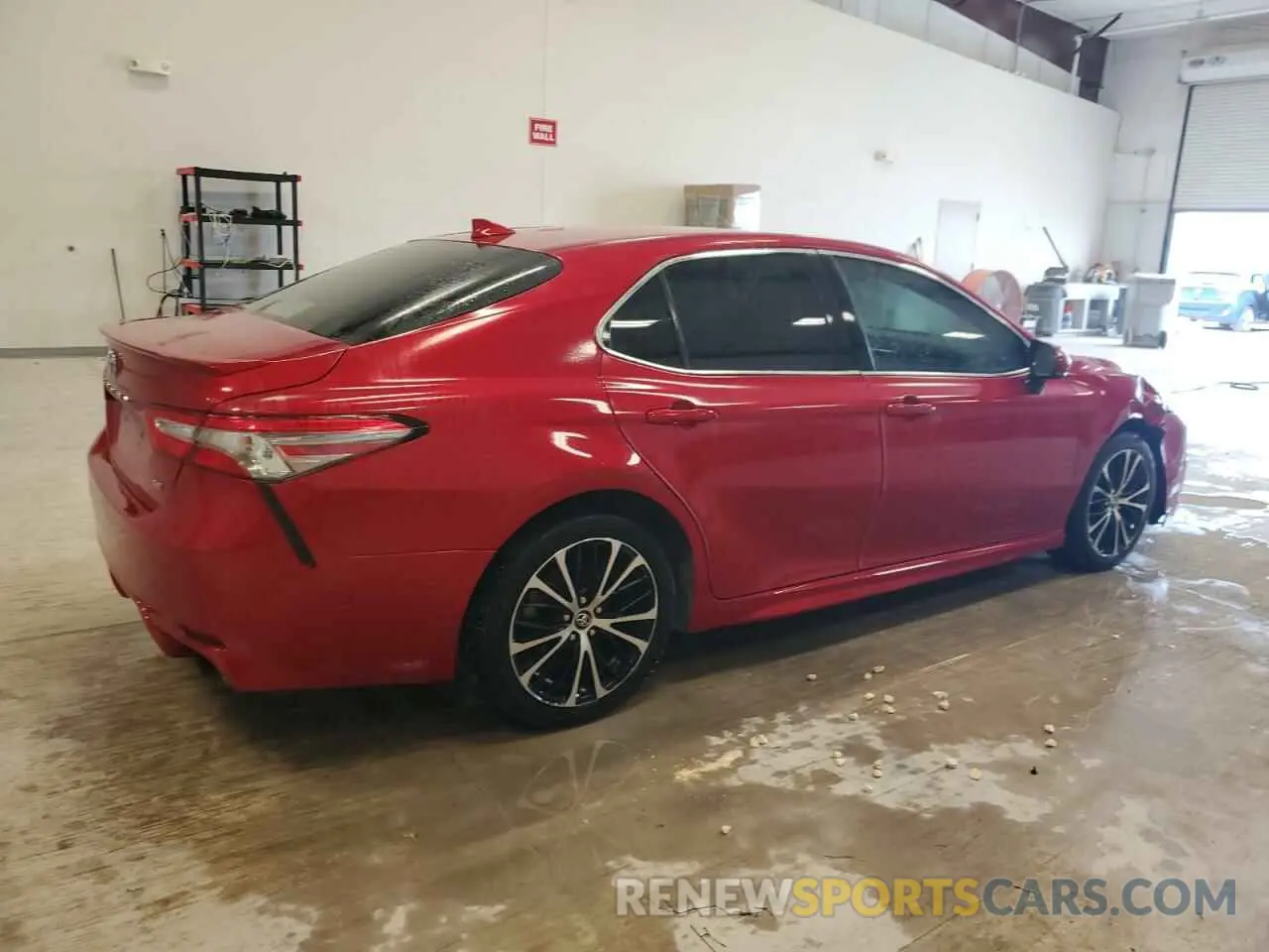 3 Фотография поврежденного автомобиля 4T1B11HKXKU291468 TOYOTA CAMRY 2019