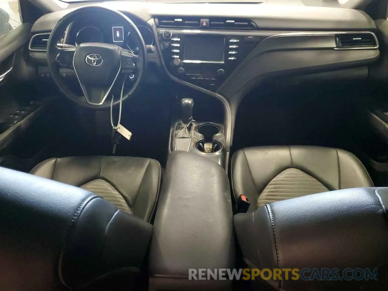 8 Фотография поврежденного автомобиля 4T1B11HKXKU291468 TOYOTA CAMRY 2019