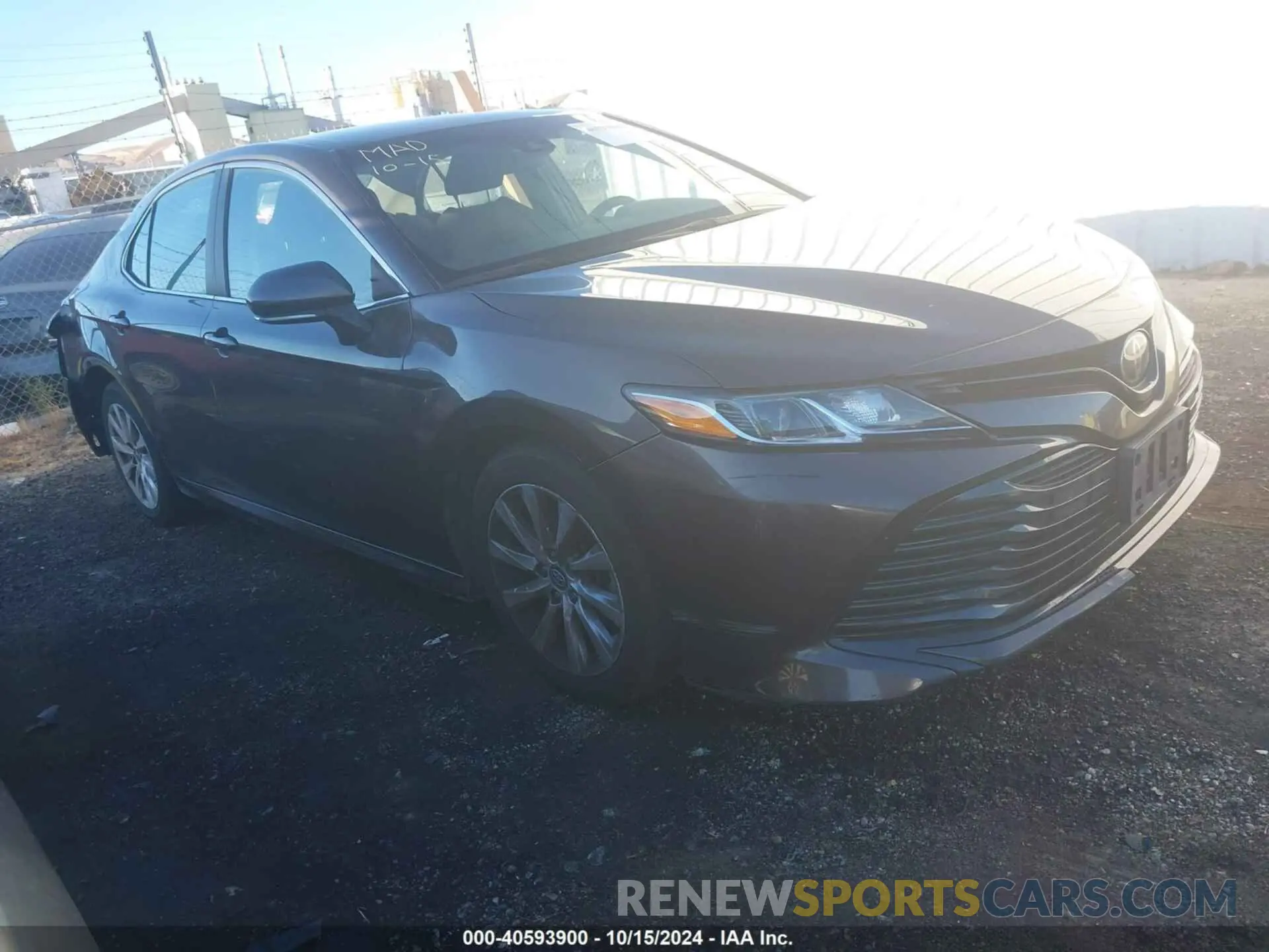 1 Photograph of a damaged car 4T1B11HKXKU680045 TOYOTA CAMRY 2019
