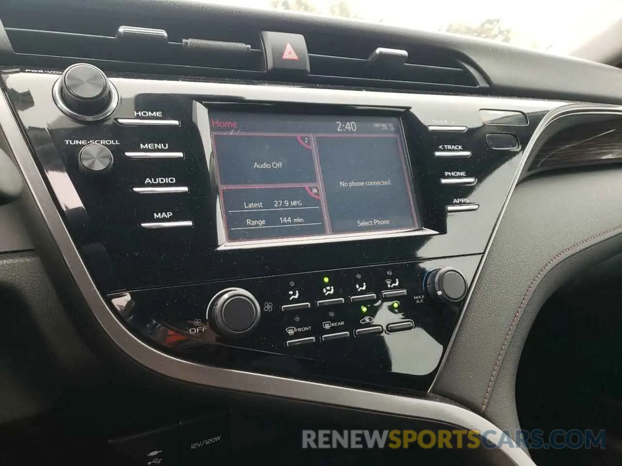 9 Photograph of a damaged car 4T1B11HKXKU683723 TOYOTA CAMRY 2019