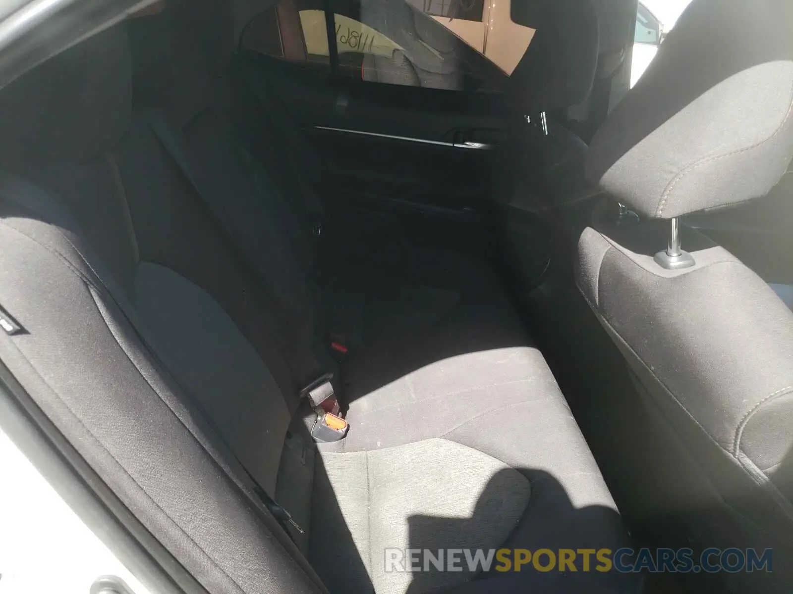6 Photograph of a damaged car 4T1B11HKXKU684399 TOYOTA CAMRY 2019