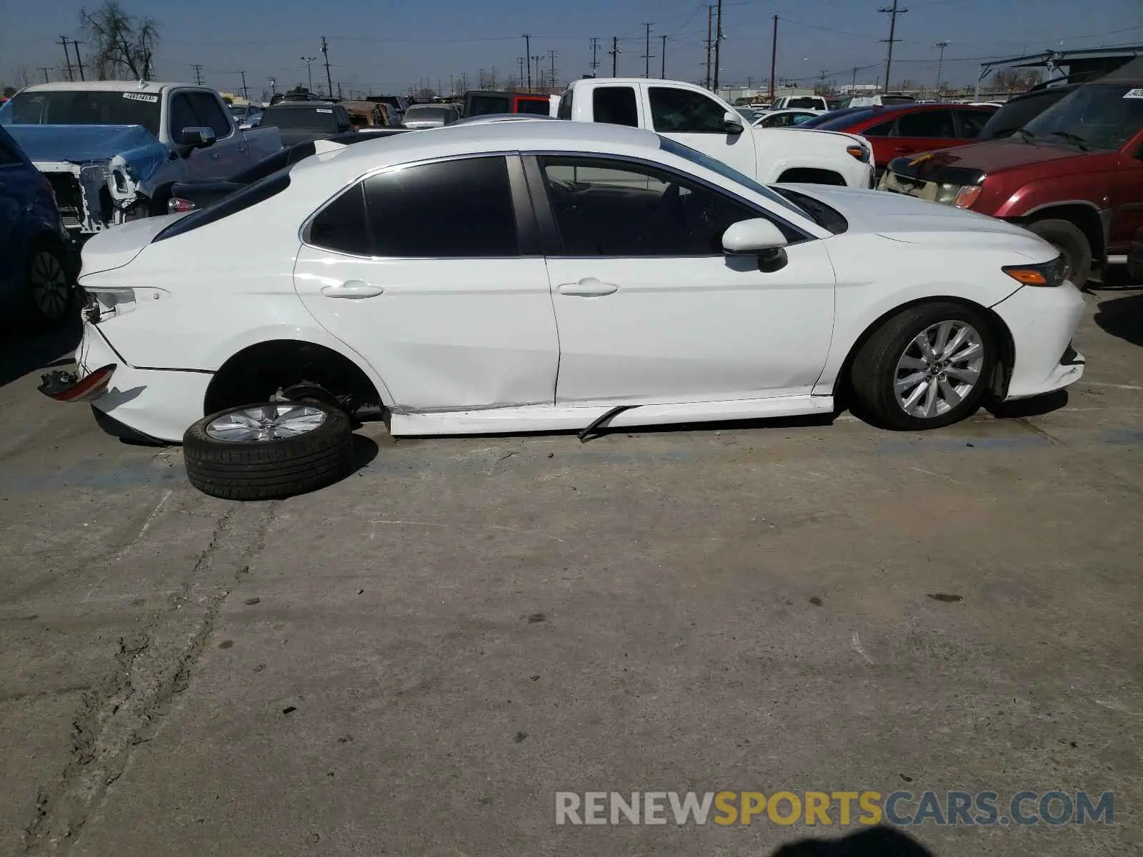 9 Photograph of a damaged car 4T1B11HKXKU684399 TOYOTA CAMRY 2019