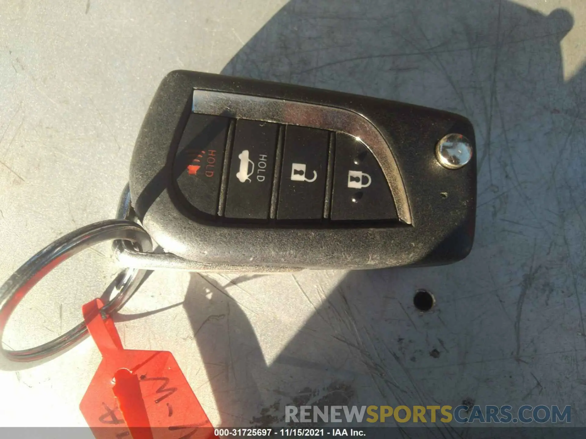 11 Photograph of a damaged car 4T1B11HKXKU697752 TOYOTA CAMRY 2019