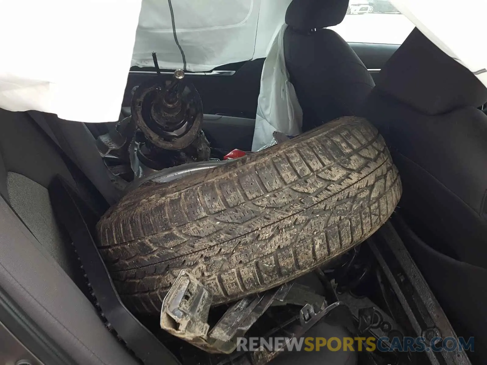 6 Photograph of a damaged car 4T1B11HKXKU698786 TOYOTA CAMRY 2019