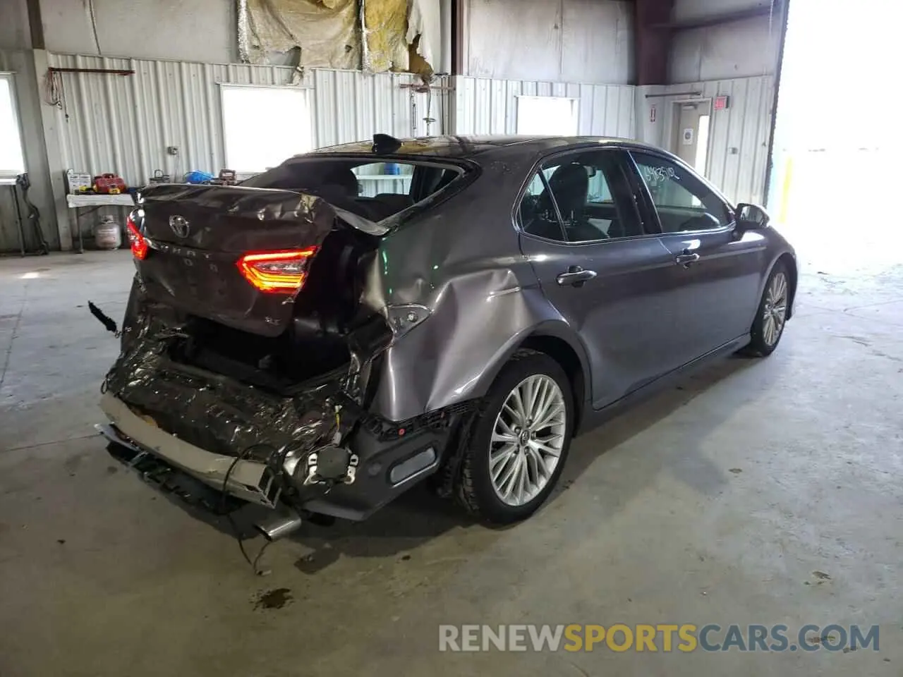 4 Фотография поврежденного автомобиля 4T1B11HKXKU705218 TOYOTA CAMRY 2019