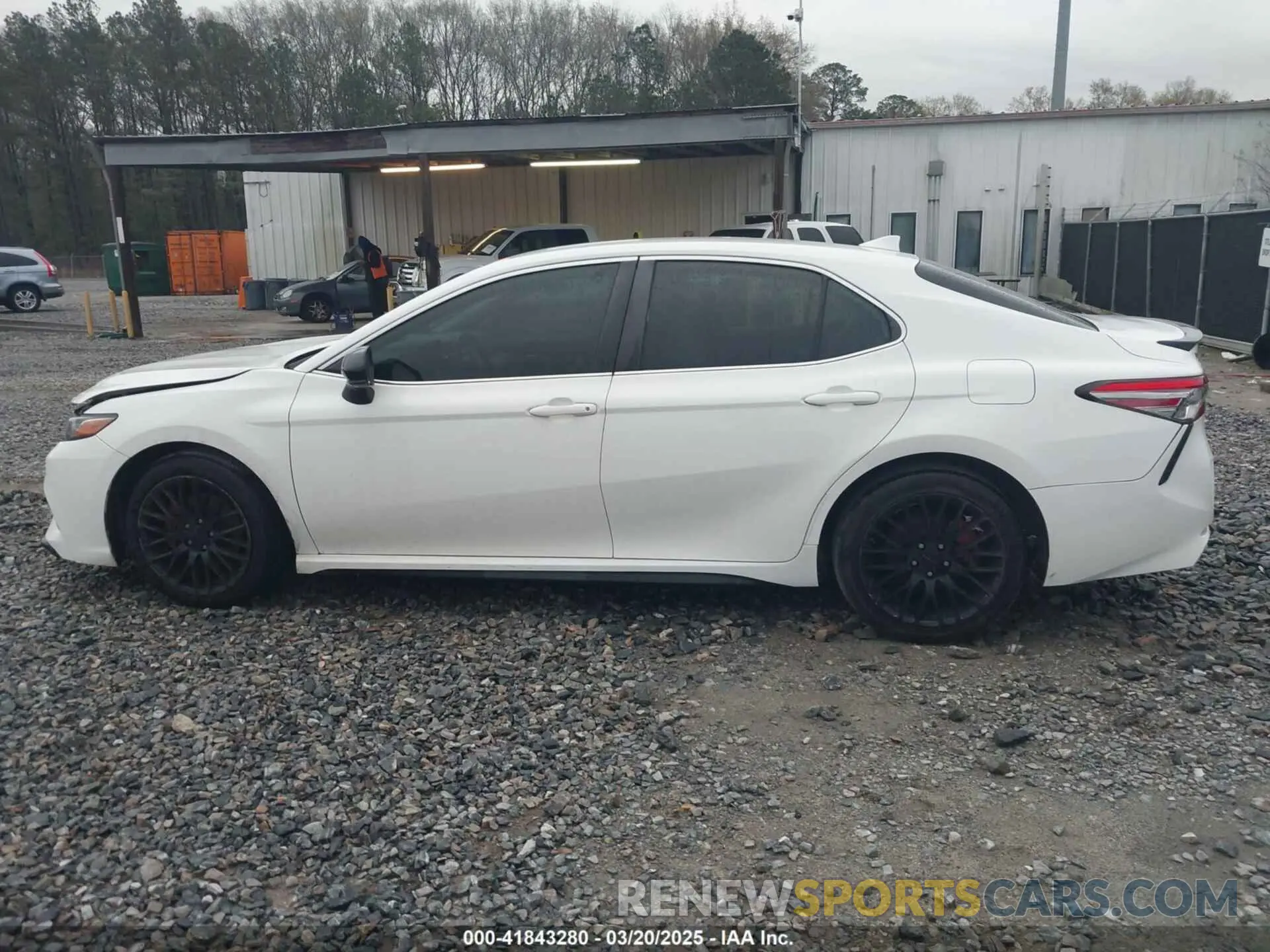 14 Photograph of a damaged car 4T1B11HKXKU706000 TOYOTA CAMRY 2019