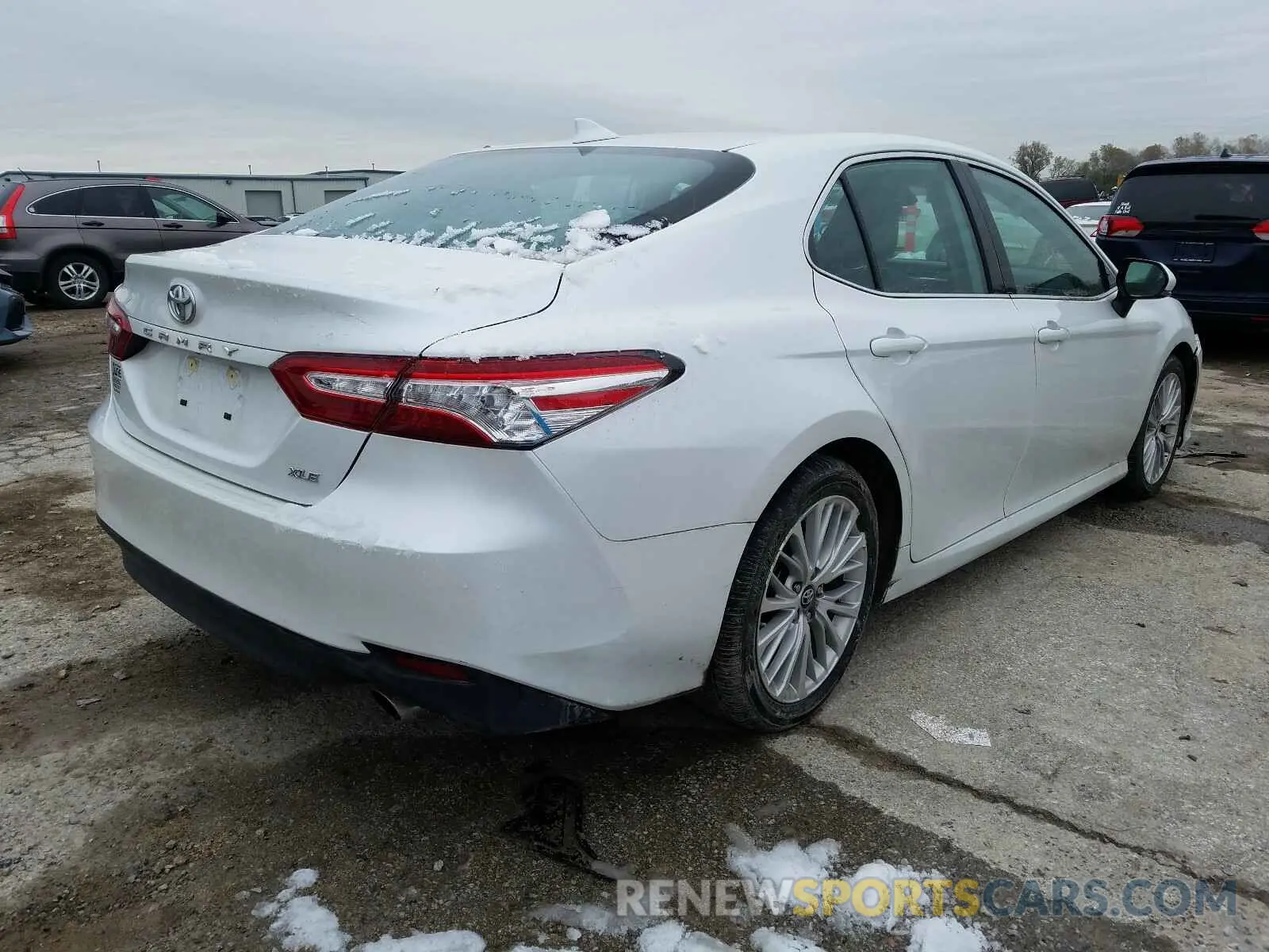 4 Photograph of a damaged car 4T1B11HKXKU714873 TOYOTA CAMRY 2019