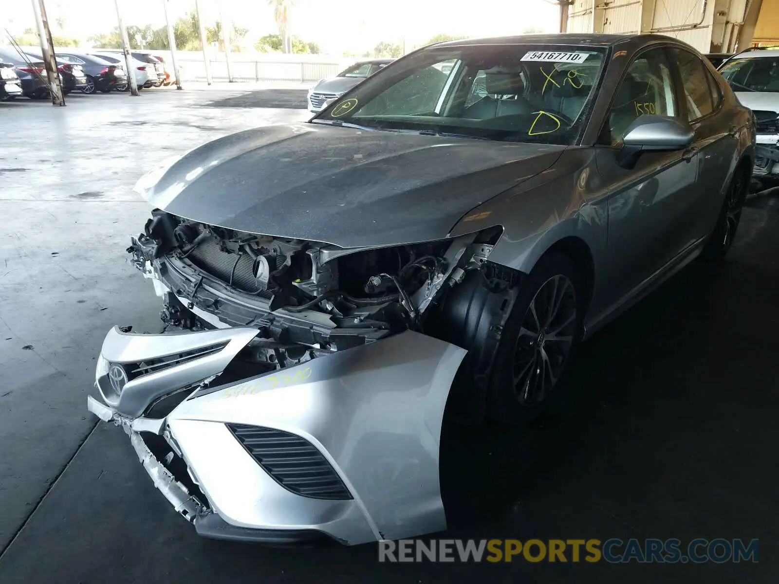 2 Photograph of a damaged car 4T1B11HKXKU718633 TOYOTA CAMRY 2019