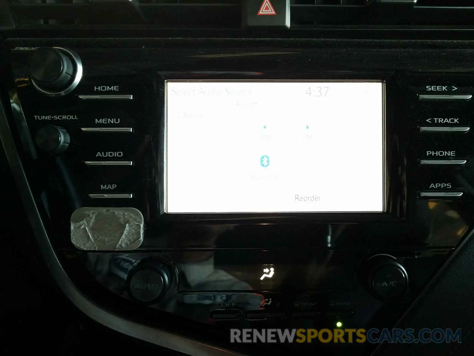 9 Photograph of a damaged car 4T1B11HKXKU718633 TOYOTA CAMRY 2019