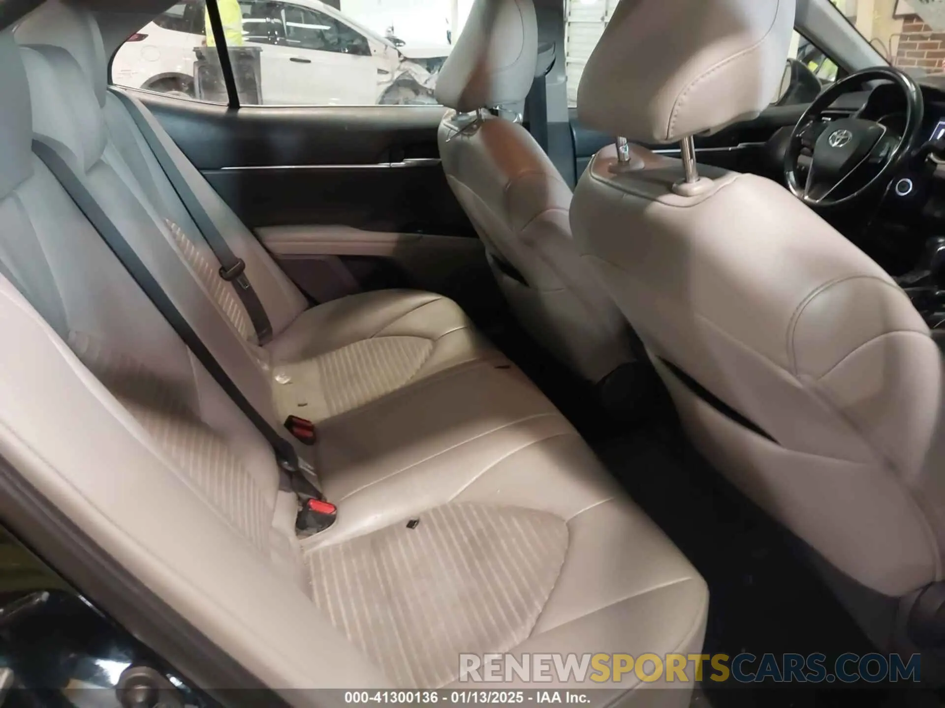 8 Фотография поврежденного автомобиля 4T1B11HKXKU718695 TOYOTA CAMRY 2019