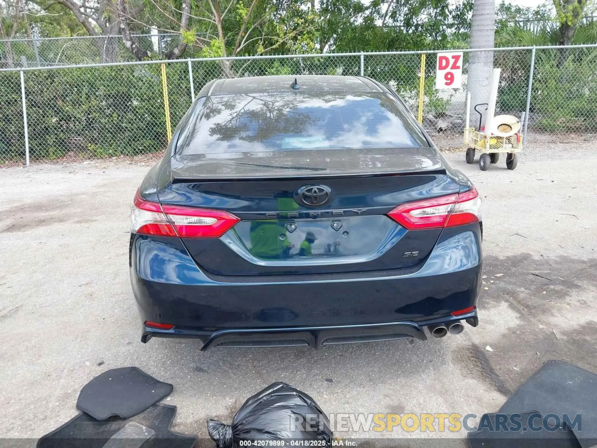 16 Фотография поврежденного автомобиля 4T1B11HKXKU723766 TOYOTA CAMRY 2019
