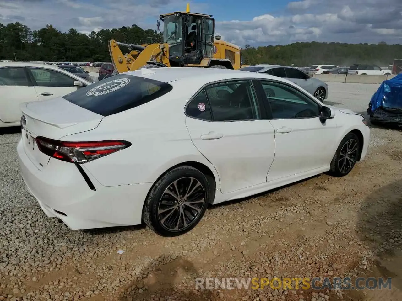 3 Photograph of a damaged car 4T1B11HKXKU724495 TOYOTA CAMRY 2019