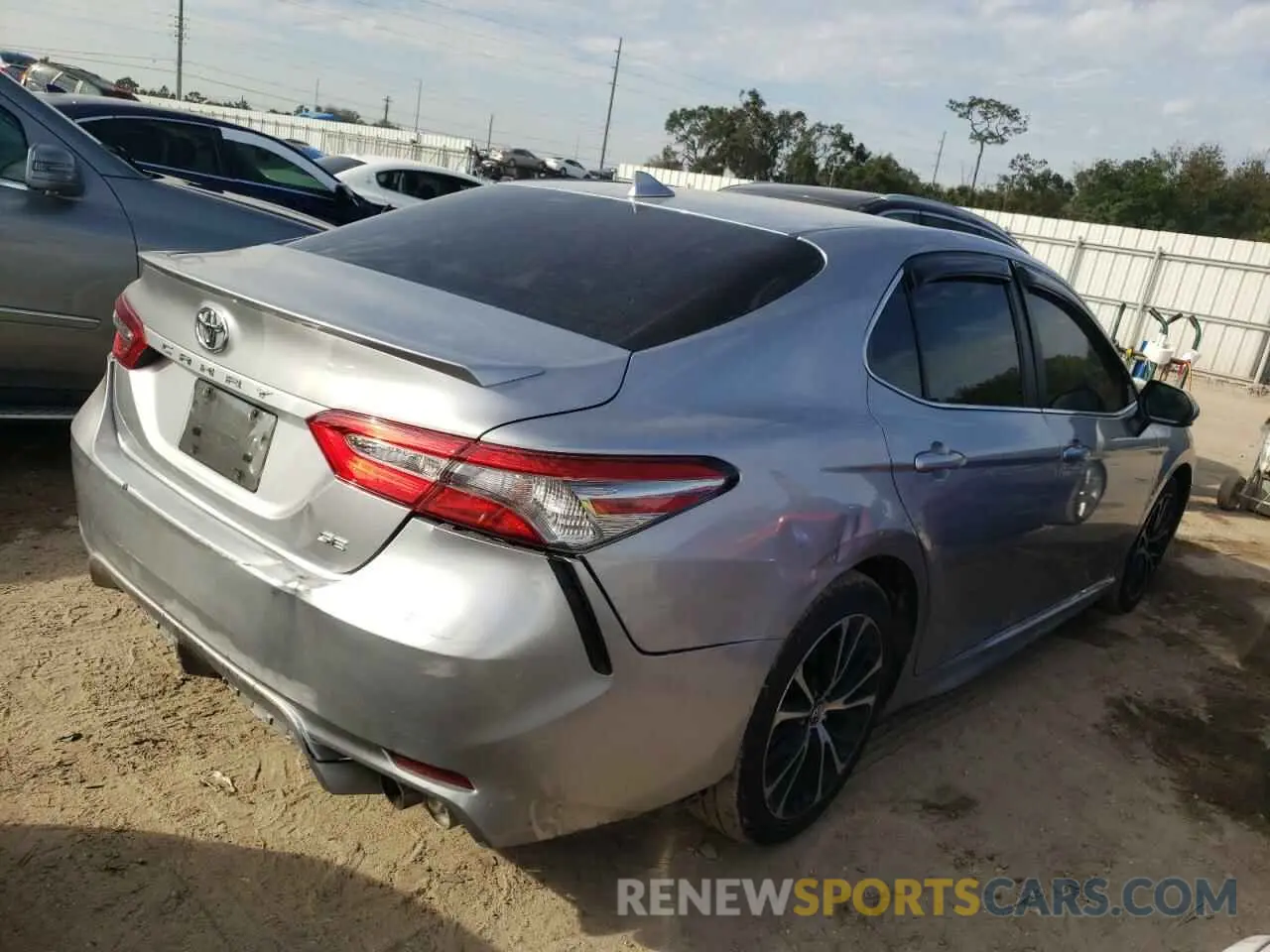 3 Photograph of a damaged car 4T1B11HKXKU739188 TOYOTA CAMRY 2019
