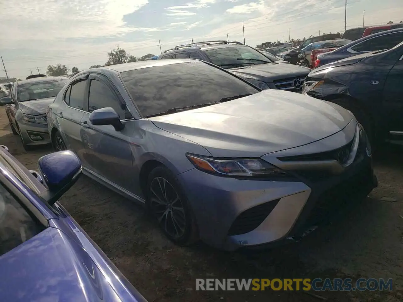 4 Photograph of a damaged car 4T1B11HKXKU739188 TOYOTA CAMRY 2019
