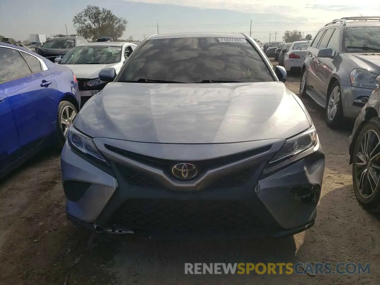 5 Photograph of a damaged car 4T1B11HKXKU739188 TOYOTA CAMRY 2019