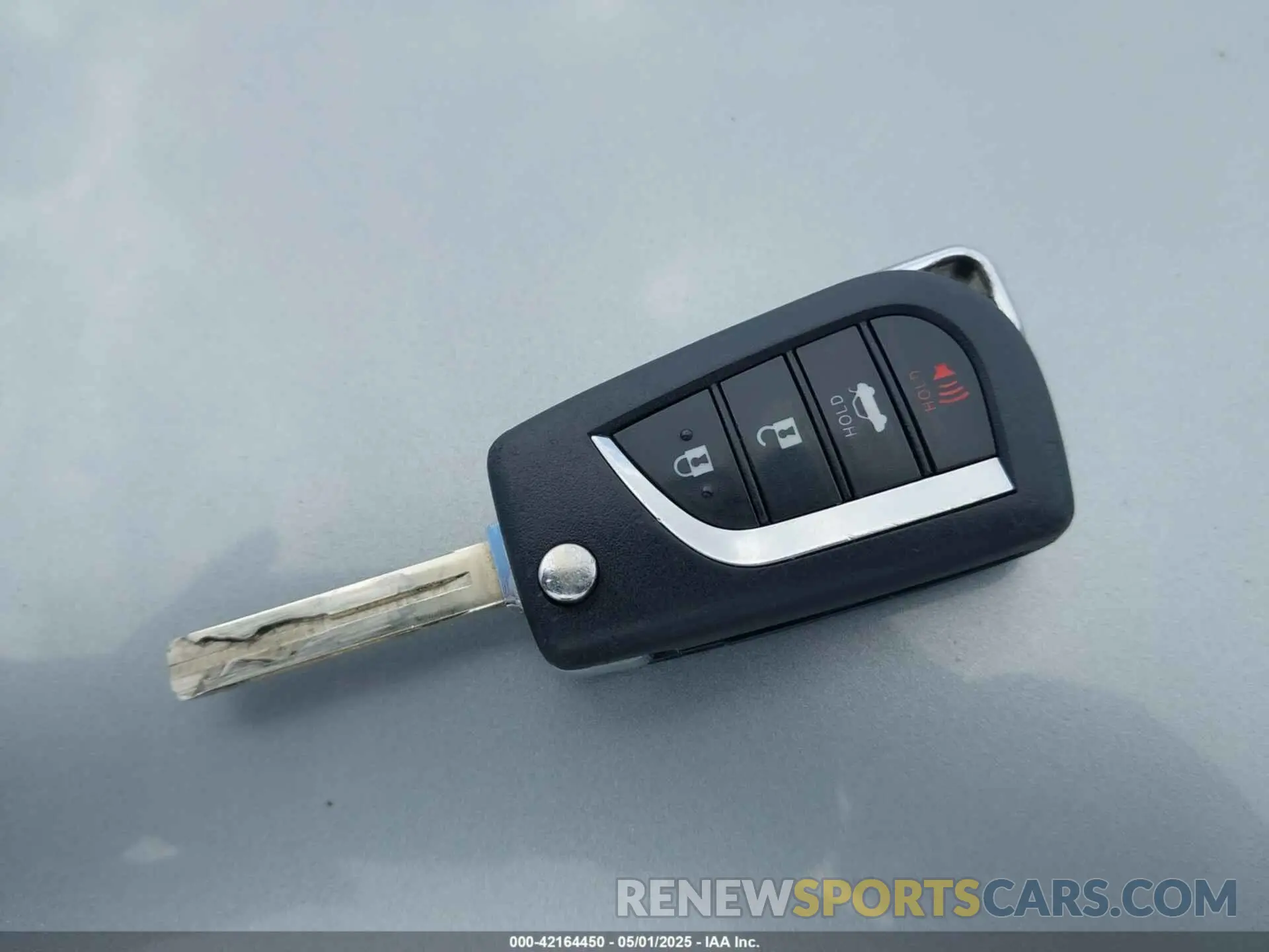 11 Фотография поврежденного автомобиля 4T1B11HKXKU741748 TOYOTA CAMRY 2019