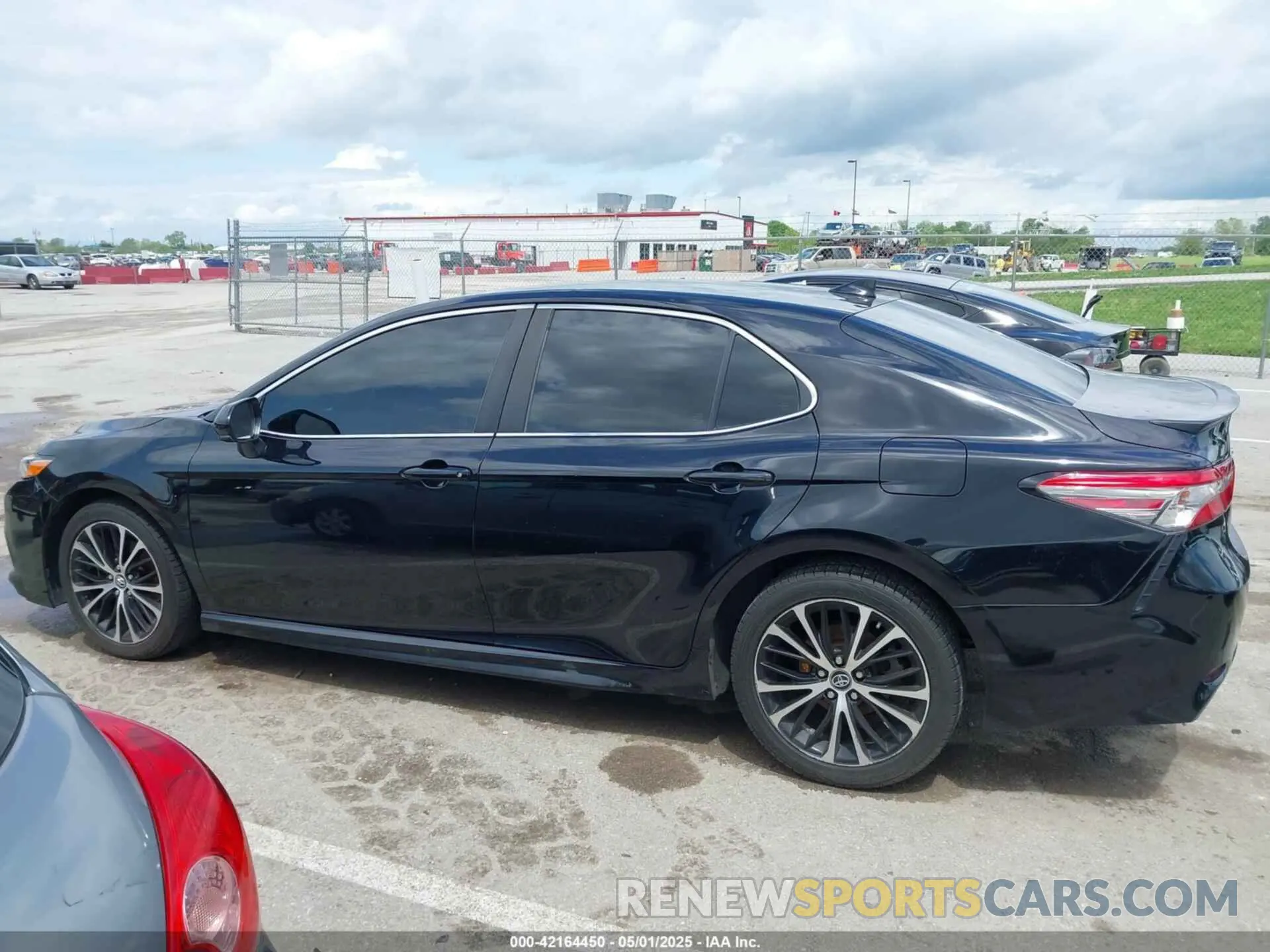 14 Фотография поврежденного автомобиля 4T1B11HKXKU741748 TOYOTA CAMRY 2019