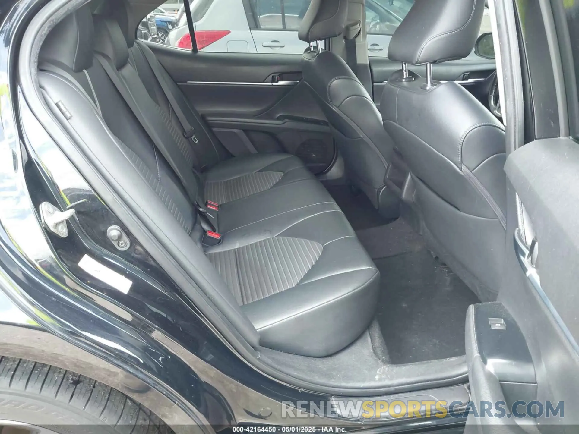 8 Фотография поврежденного автомобиля 4T1B11HKXKU741748 TOYOTA CAMRY 2019